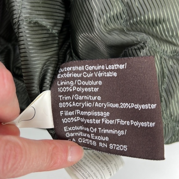 Danier Green Button Down Faux Fur Lining Leather Jacket - Picture 13 of 14